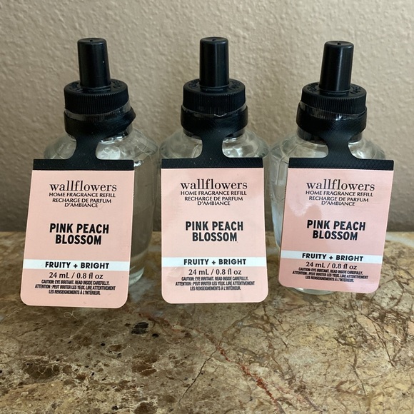 🍑”PINK PEACH BLOSSOM” BBW/WB, (3)-Wallflowers Home Fragrance Refills, NWT Sealed - Picture 1 of 3